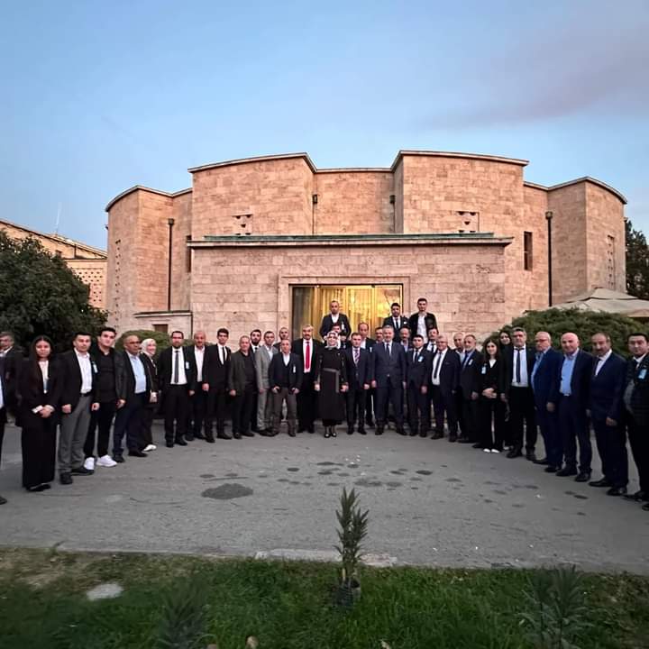 ALUCRALILAR GAZİ MECLİSTE VEKİLLERİMİZİ ZİYARET ETTİ