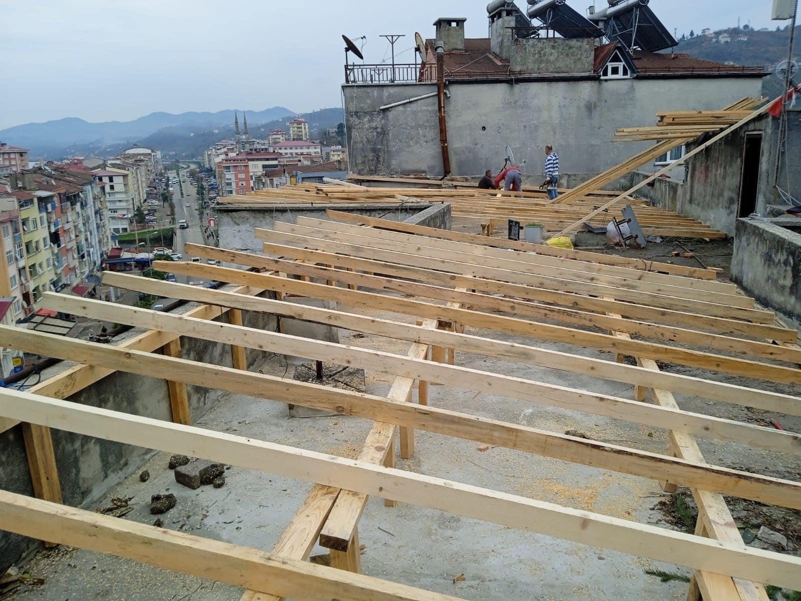 KEŞAP BELEDİYESİ, YOL BETONLAMA VE ASFALTLAMA ÇALIŞMASINA DEVAM EDİYOR. 