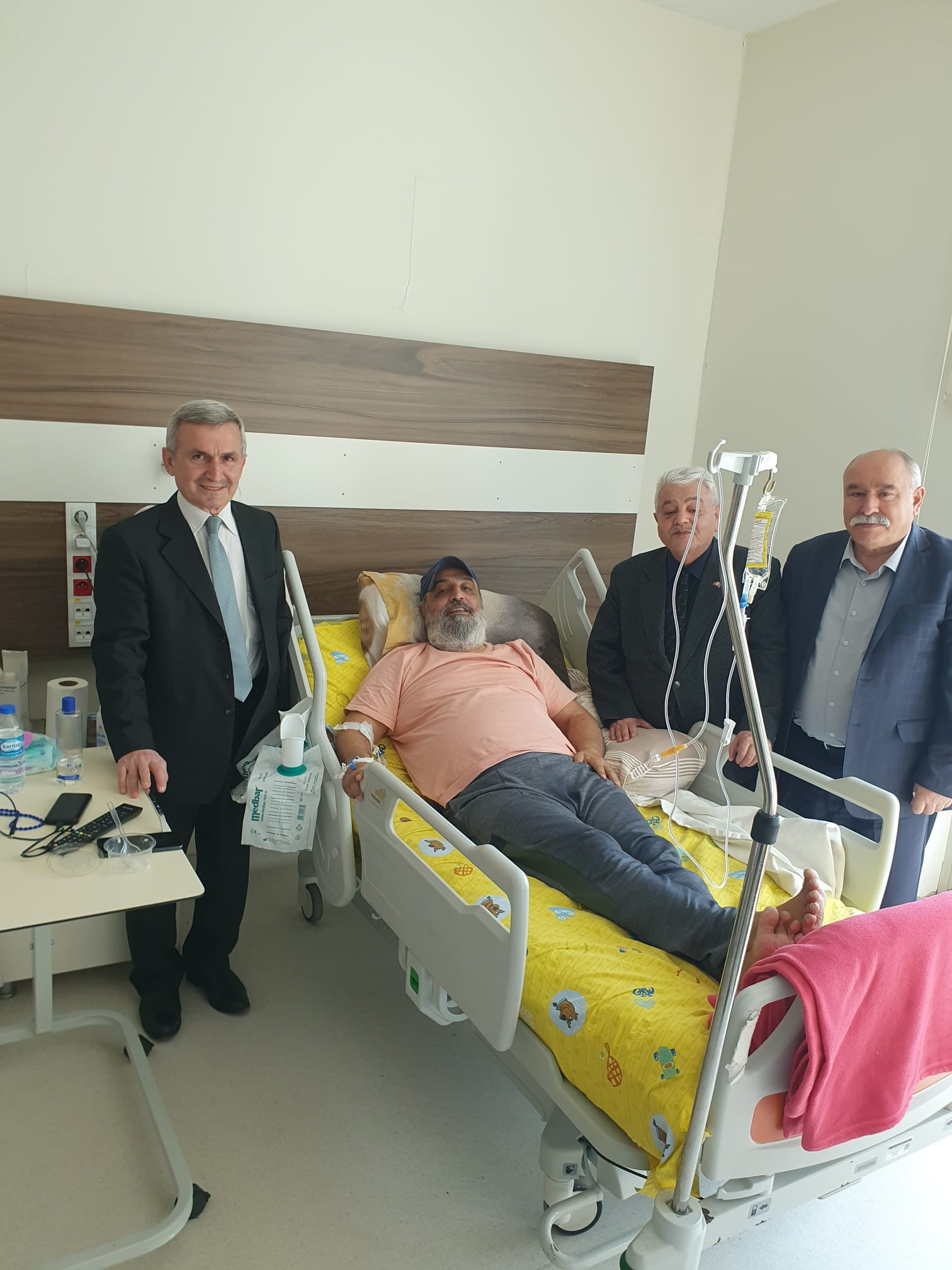 MHP HEYETİNDEN YAKARIŞIK'A ZİYARET