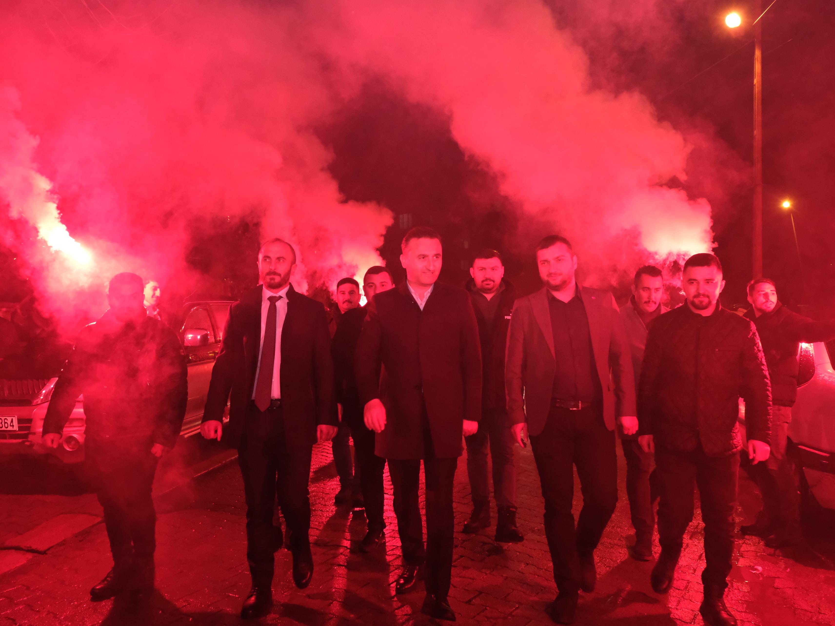 Bizim beş yılda yaptıklarımızı onlar 20 yılda yapamazlar