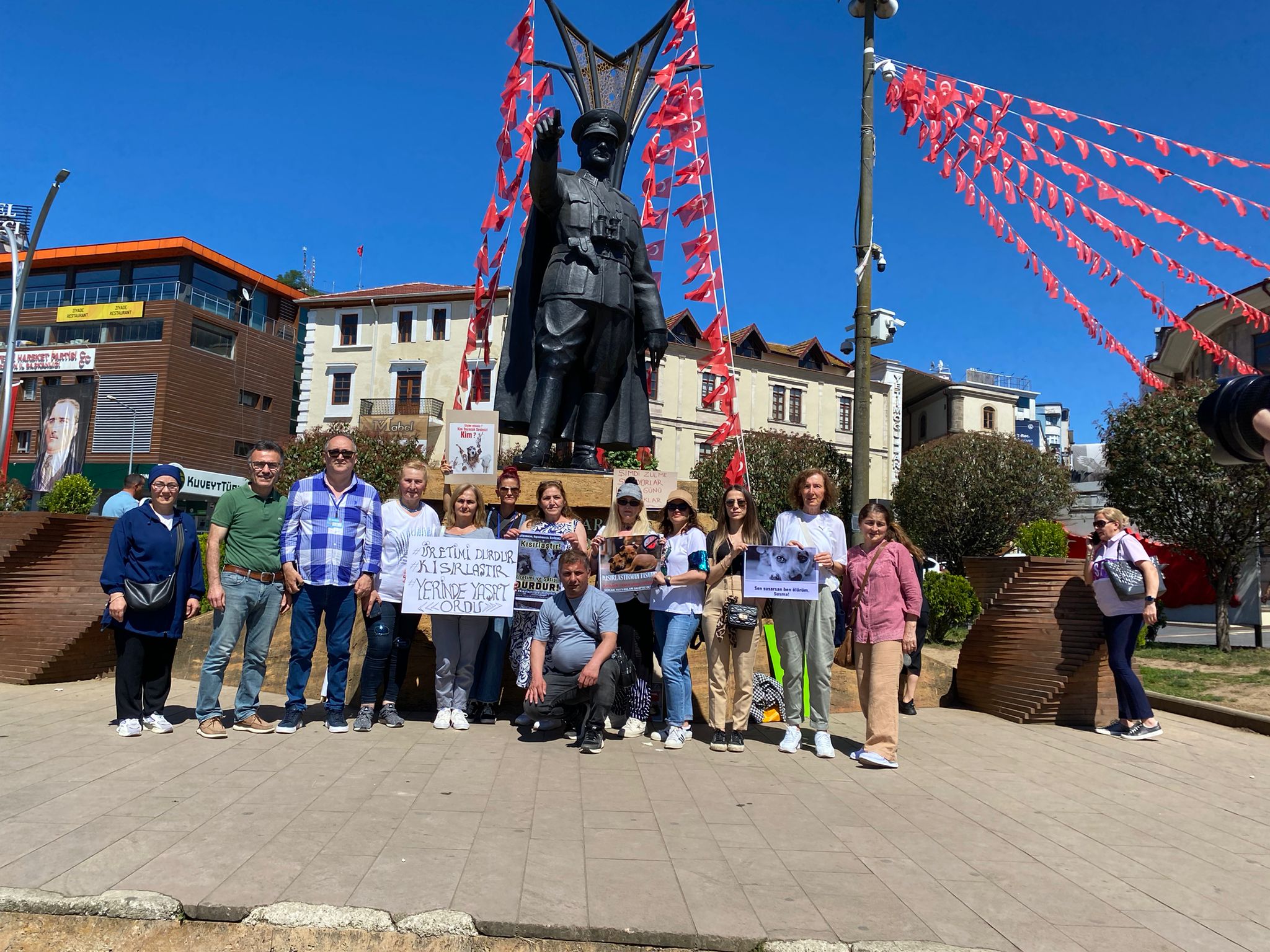 Giresun'da "Uyutmak Cinayettir" Protestosu