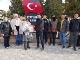 Şair Ülker Aygün'e SÜPER ÖDÜL Atatürk Parkında teslim edildi..